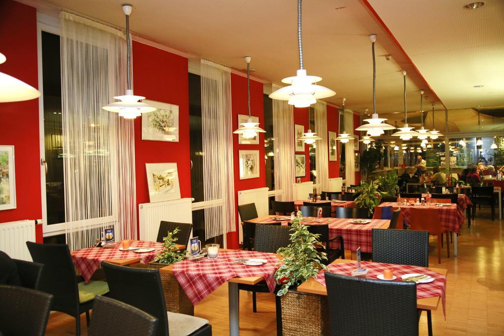 Hotel Restaurant Red Lodge Graz Exterior foto